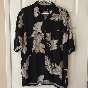 Like New - Wff Men's 100% Silk Hawaiian Shirt (Size XL)